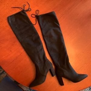 Size 9 Black over the knee boots (not branded) in soft faux suede!